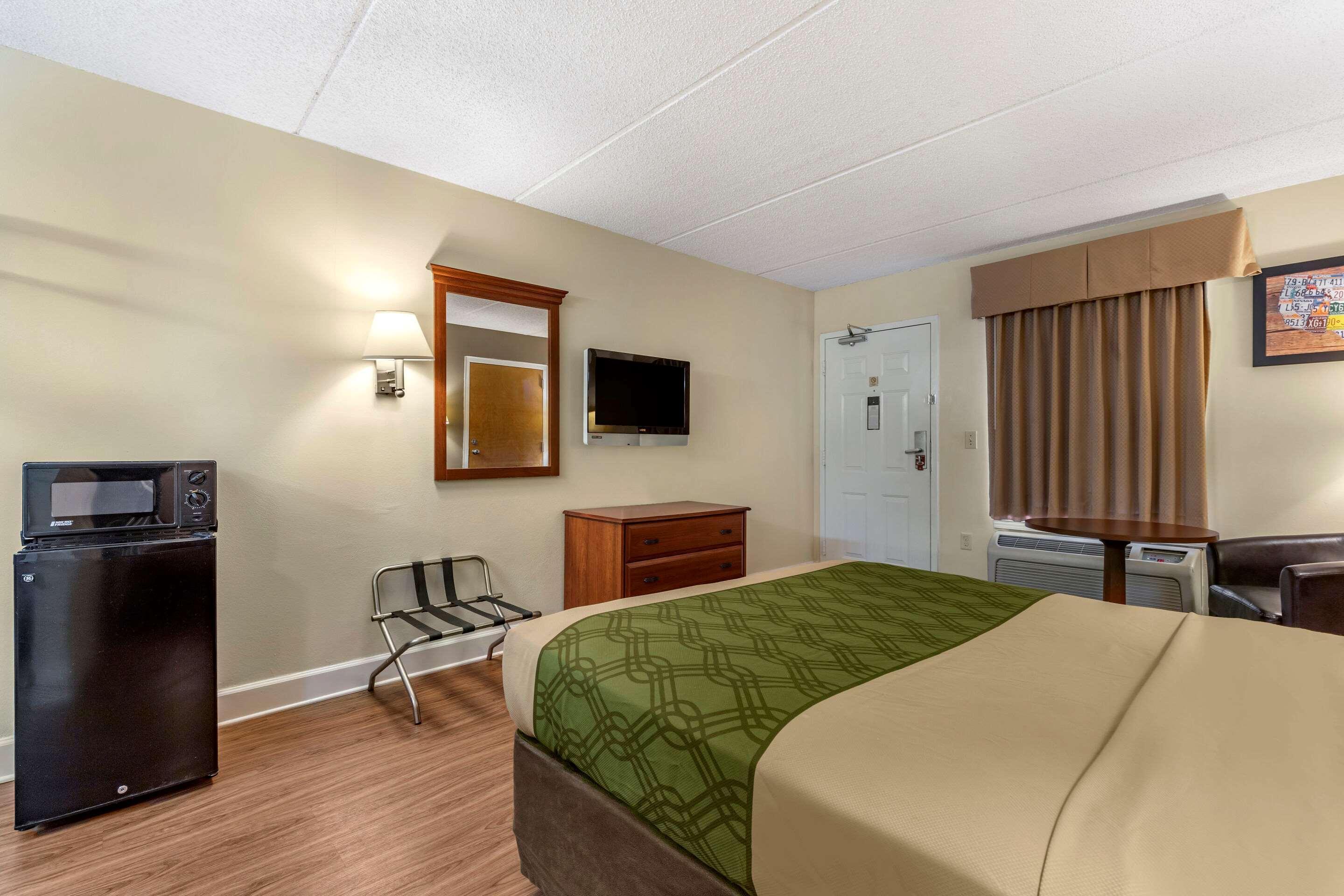 Econo Lodge Inn & Suites Lugoff Εξωτερικό φωτογραφία