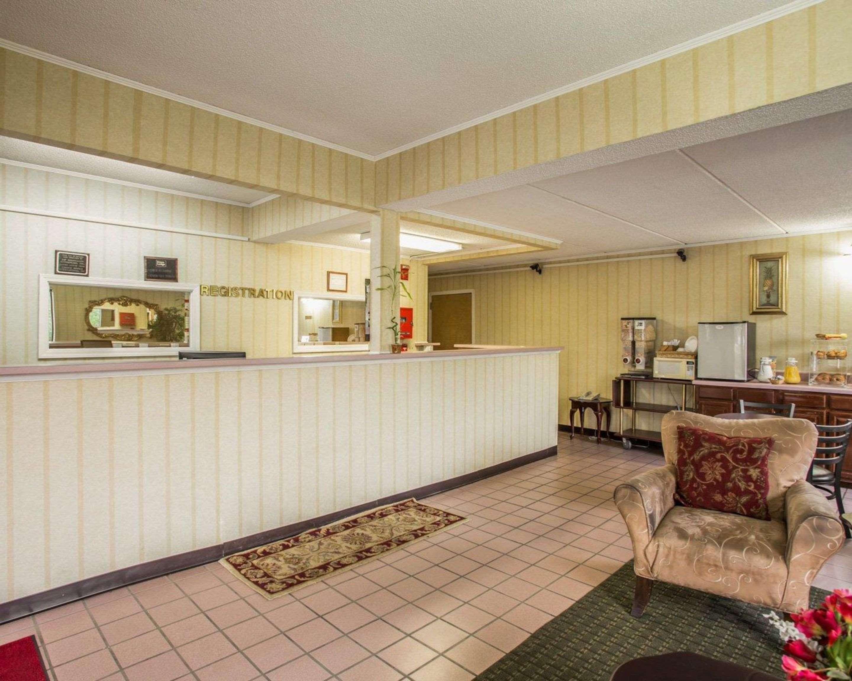 Econo Lodge Inn & Suites Lugoff Εξωτερικό φωτογραφία
