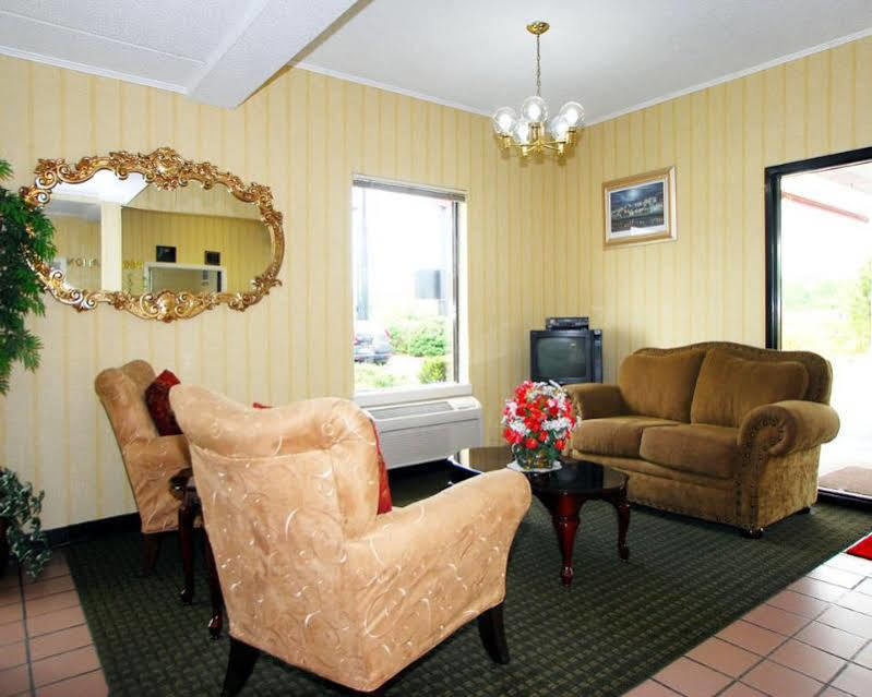 Econo Lodge Inn & Suites Lugoff Εξωτερικό φωτογραφία